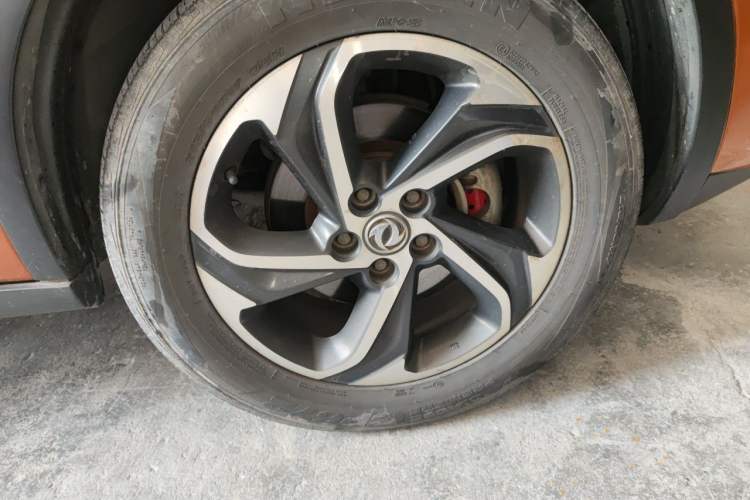 Used Dongfeng Aeolus AX5 2017 1.4T Automatic Qushang Model Right Front Wheel Hub