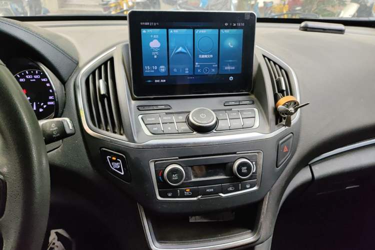 Used Dongfeng Aeolus AX5 2019 1.4T Automatic Zhiyue Model China V Standard Audio And AC Panel