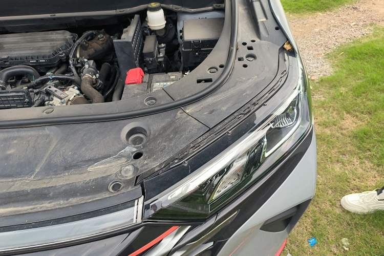 Used Dongfeng Aeolus AX7 2022 Mach Edition 1.5T DCT DF41 Engine Bay Left