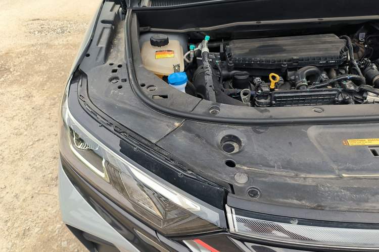 Used Dongfeng Aeolus AX7 2022 Mach Edition 1.5T DCT DF41 Engine Bay Right