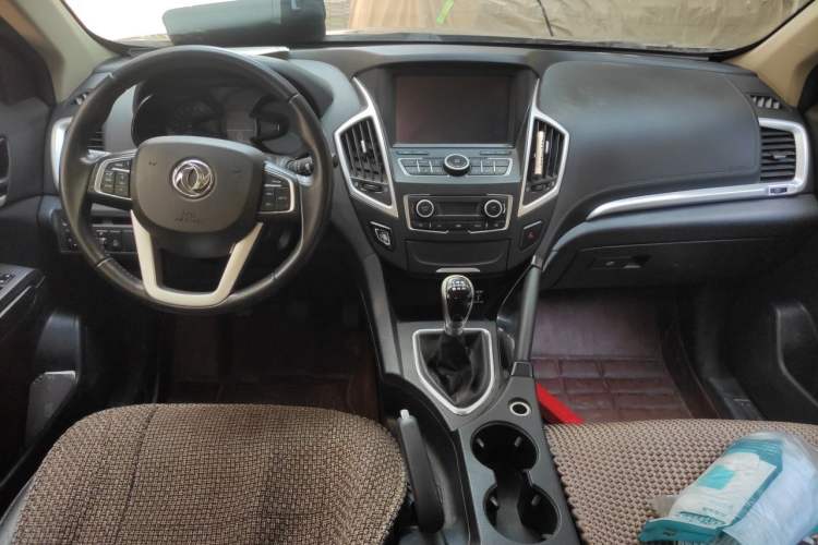 Used Dongfeng Aeolus AX7 2015 2.0L Manual Zhiyi Trim Center Console