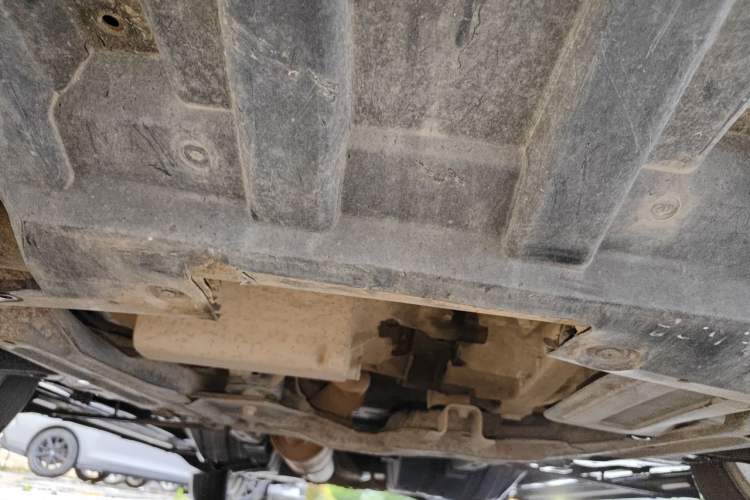 Used Dongfeng Aeolus AX7 2015 2.3L Automatic ZhiZun Version Chassis Front