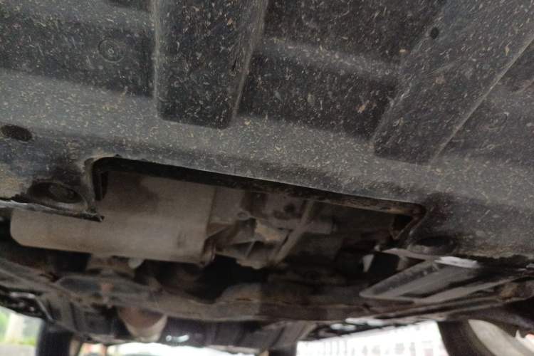 Used Dongfeng Aeolus AX7 2015 2.0L Manual Zhiyi Trim Chassis Front