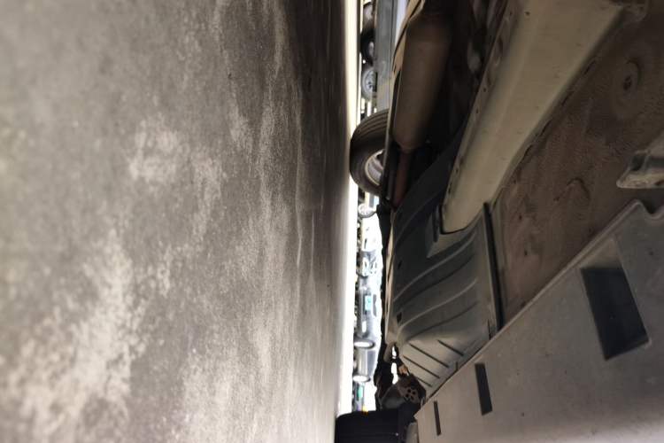Used Dongfeng Aeolus AX7 2015 2.0L Automatic Zhiyi Trim Chassis Front Left