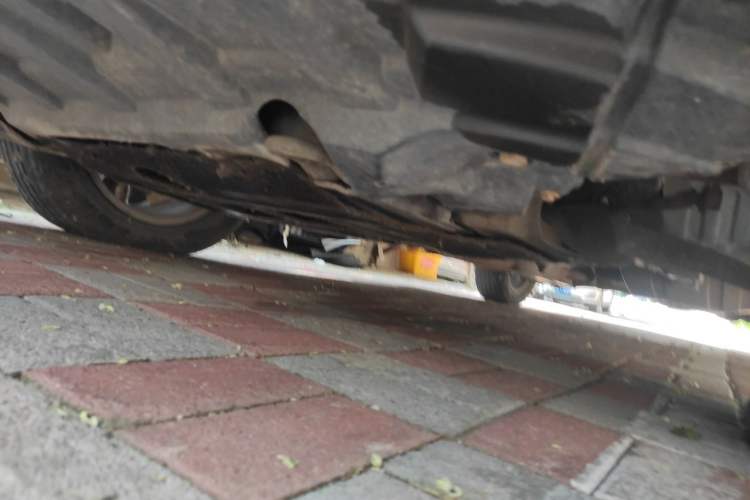Used Dongfeng Aeolus AX7 2015 2.0L Manual Zhiyi Trim Chassis Front Left
