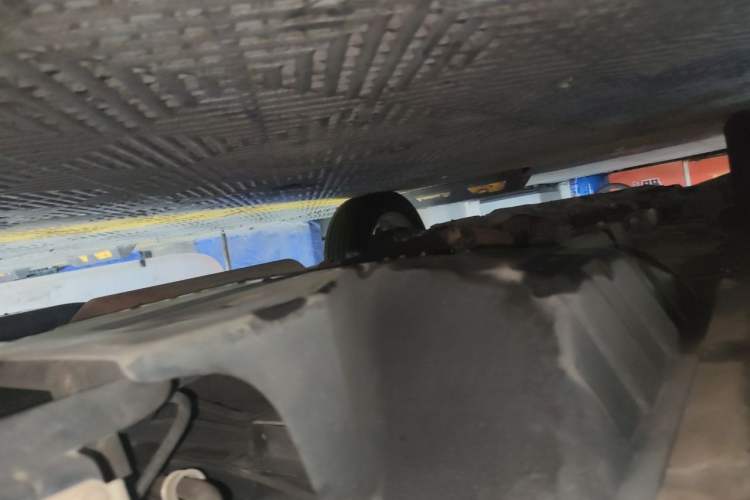 Used Dongfeng Aeolus AX7 2015 2.0L Automatic Zhiyi Trim Chassis Front Left