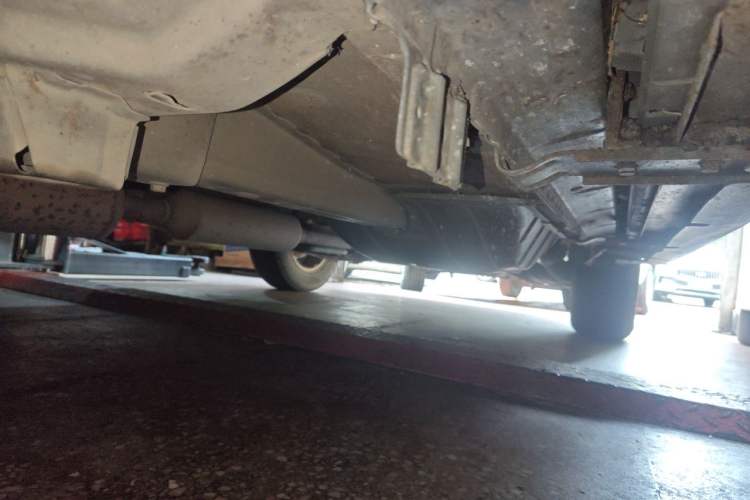 Used Dongfeng Aeolus AX7 2015 2.0L Manual Zhiyue Model Chassis Front Left