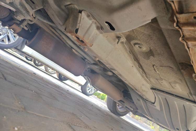 Used Dongfeng Aeolus AX7 2015 2.0L Manual Zhiyi Trim Chassis Front Left