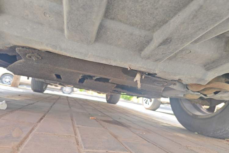Used Dongfeng Aeolus AX7 2015 2.0L Manual Zhiyi Trim Chassis Front