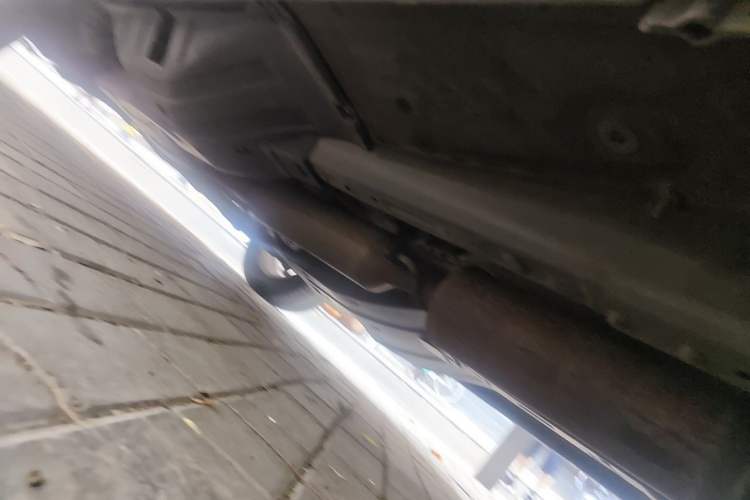 Used Dongfeng Aeolus AX7 2015 2.3L Automatic ZhiZun Version Chassis Front Right