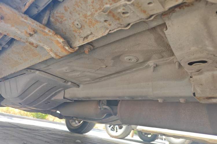 Used Dongfeng Aeolus AX7 2015 2.0L Manual Zhiyi Trim Chassis Front Right
