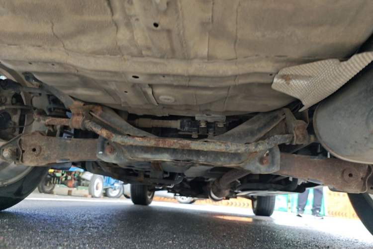 Used Dongfeng Aeolus AX7 2015 2.0L Automatic Zhiyi Trim Chassis Rear