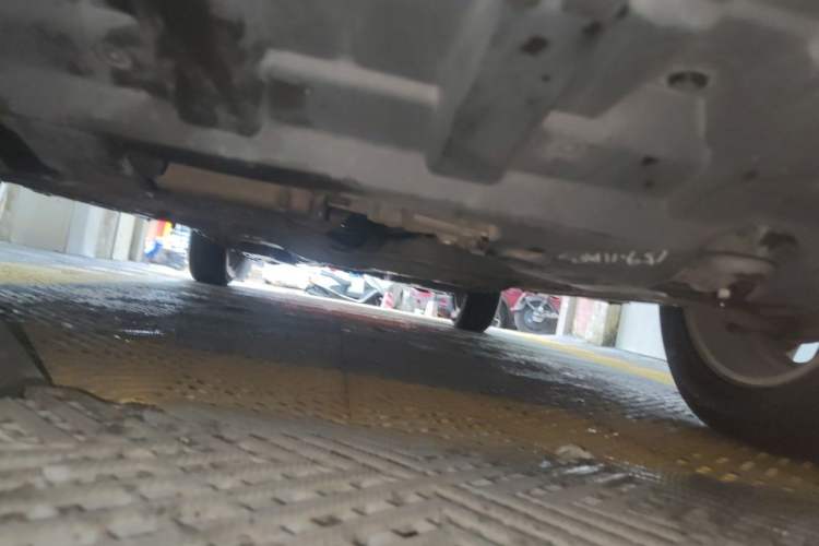 Used Dongfeng Aeolus AX7 2015 2.0L Automatic Zhiyi Trim Chassis Rear