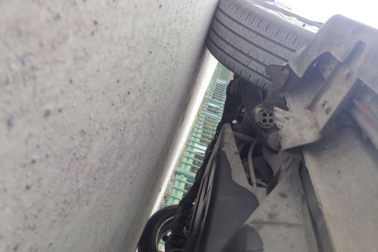 Used Dongfeng Aeolus AX7 2015 2.3L Automatic ZhiZun Version Chassis Rear Right