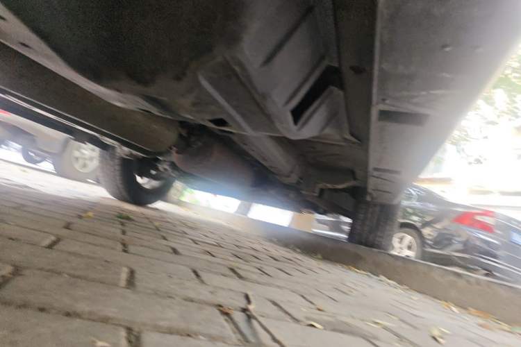 Used Dongfeng Aeolus AX7 2015 2.3L Automatic ZhiZun Version Chassis Rear Right
