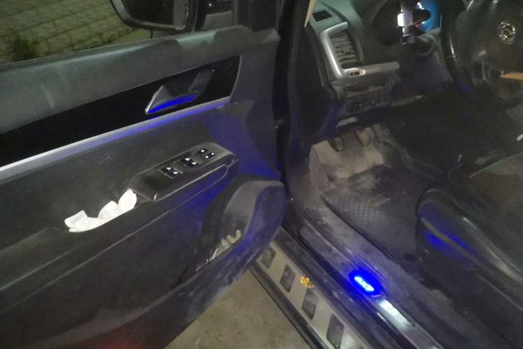 Used Dongfeng Aeolus AX7 2015 2.0L Manual Zhiyi Trim Driver Seat