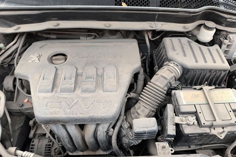 Used Dongfeng Aeolus AX7 2015 2.0L Manual Zhiyi Trim Engine Bay