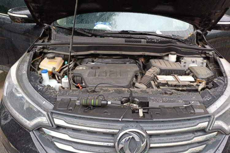 Used Dongfeng Aeolus AX7 2015 2.0L Manual Zhiyi Trim Engine Bay