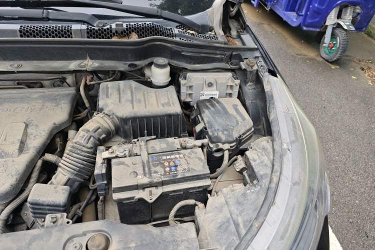 Used Dongfeng Aeolus AX7 2015 2.0L Automatic Zhiyi Trim Engine Bay Left