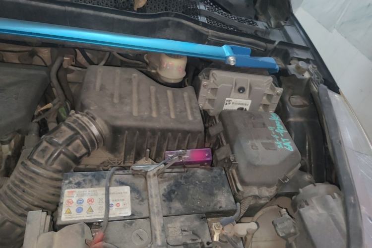 Used Dongfeng Aeolus AX7 2015 2.0L Automatic Zhiyi Trim Engine Bay Left
