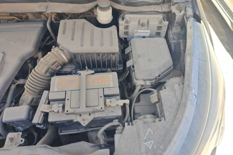 Used Dongfeng Aeolus AX7 2015 2.0L Manual Zhiyi Trim Engine Bay Left