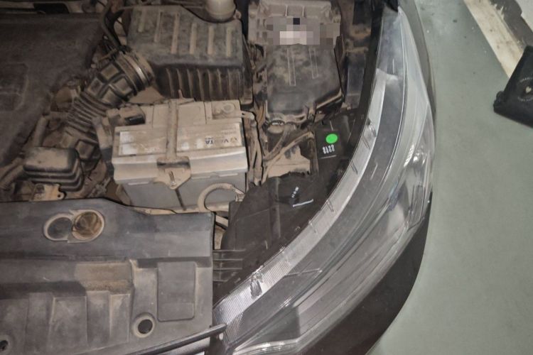 Used Dongfeng Aeolus AX7 2015 2.0L Automatic Zhiyi Trim Engine Bay Left