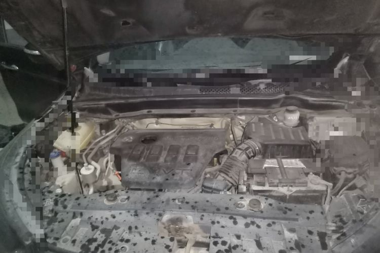 Used Dongfeng Aeolus AX7 2015 2.0L Manual Zhiyi Trim Engine Bay