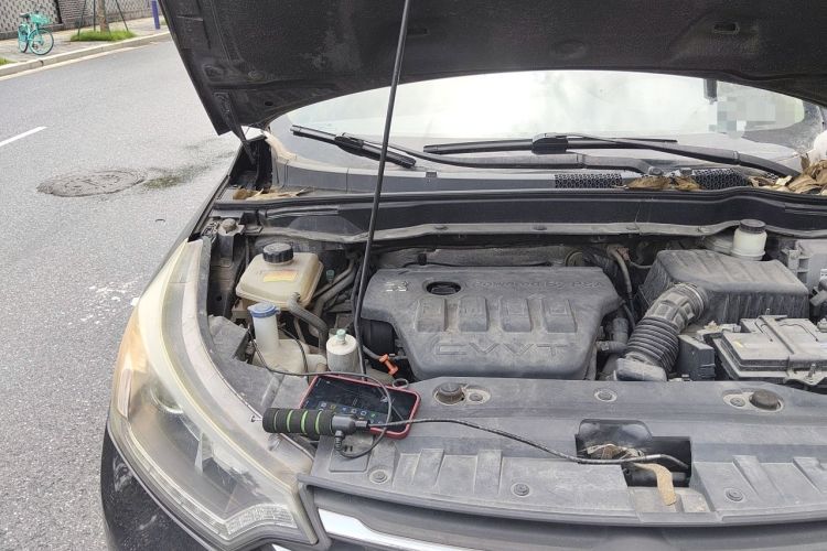 Used Dongfeng Aeolus AX7 2015 2.0L Manual Zhiyi Trim Engine Bay Right