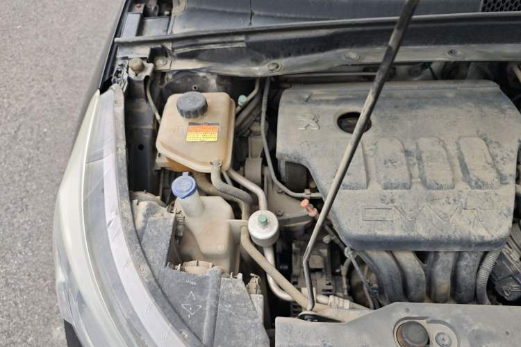 Used Dongfeng Aeolus AX7 2015 2.0L Automatic Zhiyi Trim Engine Bay Right