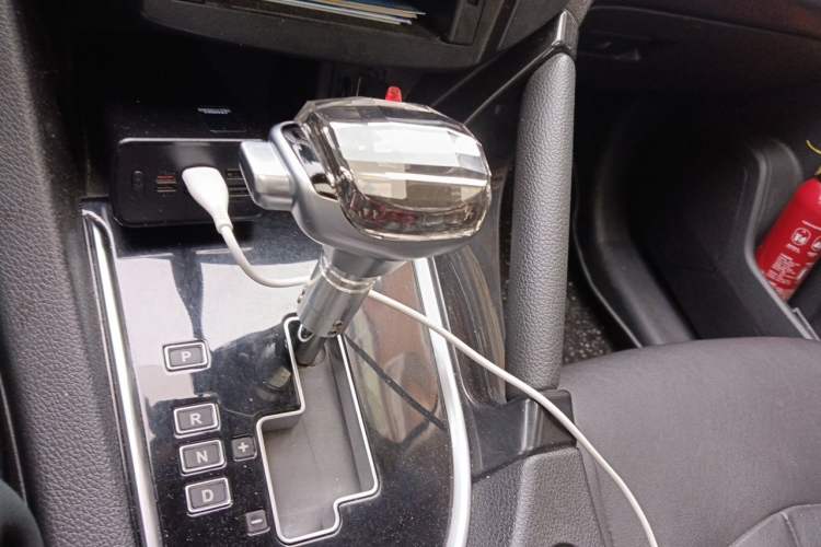 Used Dongfeng Aeolus AX7 2015 2.0L Automatic Zhiyi Trim Gear Lever