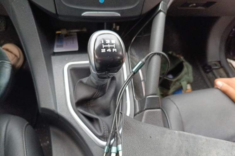 Used Dongfeng Aeolus AX7 2015 2.0L Manual Zhiyi Trim Gear Lever