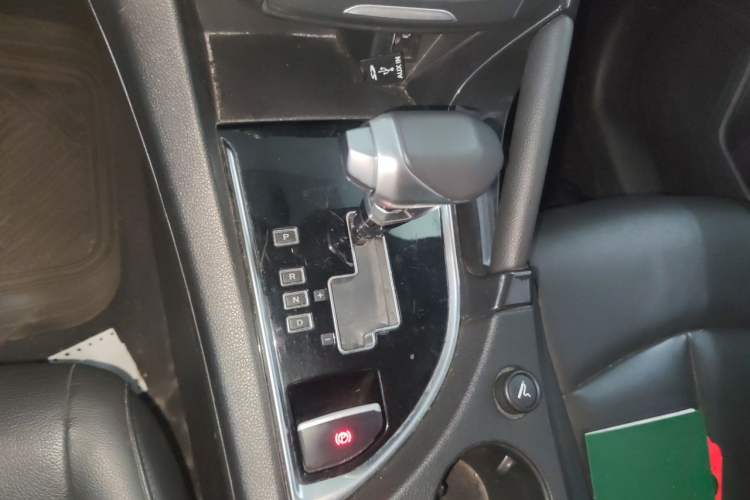 Used Dongfeng Aeolus AX7 2015 2.0L Automatic Zhiyi Trim Gear Lever