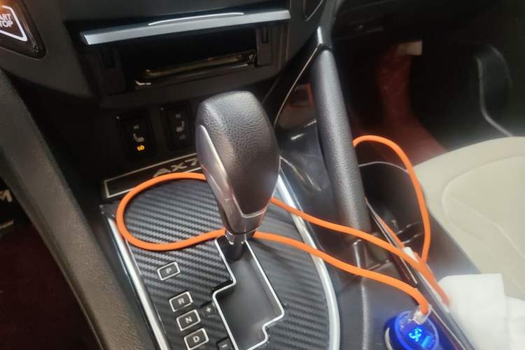 Used Dongfeng Aeolus AX7 2015 2.3L Automatic ZhiZun Version Gear Lever