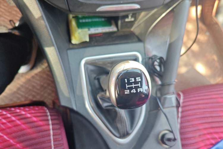 Used Dongfeng Aeolus AX7 2015 2.0L Manual Zhiyi Trim Gear Lever