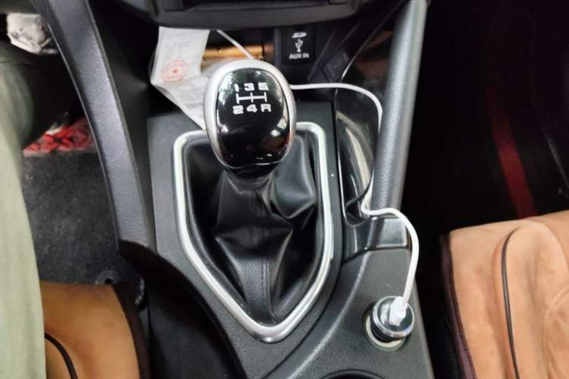 Used Dongfeng Aeolus AX7 2015 2.0L Manual Zhiyi Trim Gear Lever
