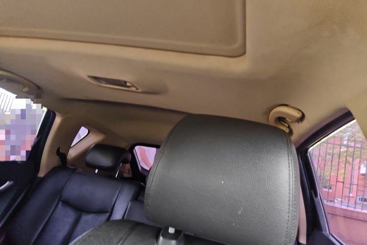 Used Dongfeng Aeolus AX7 2015 2.3L Automatic ZhiZun Version Headliner