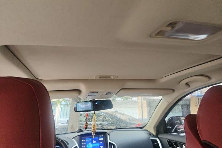 Used Dongfeng Aeolus AX7 2015 2.3L Automatic ZhiZun Version Headliner