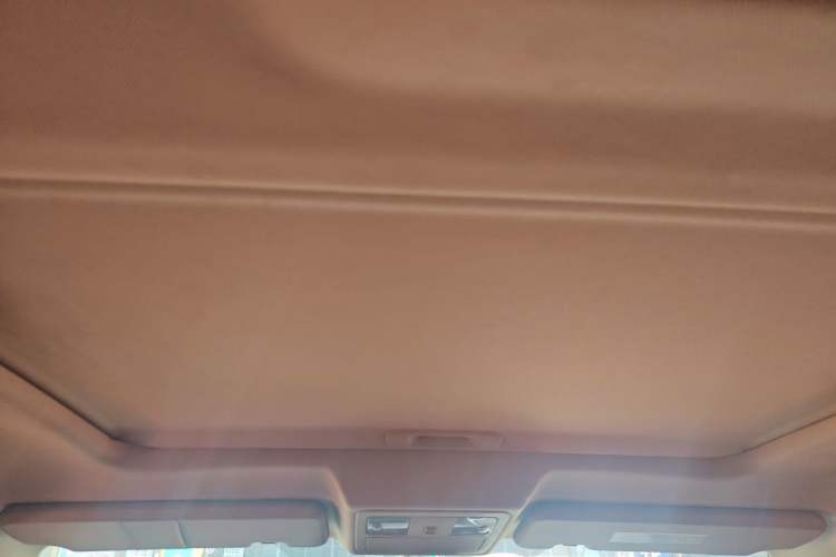 Used Dongfeng Aeolus AX7 2015 2.0L Manual Zhiyi Trim Headliner