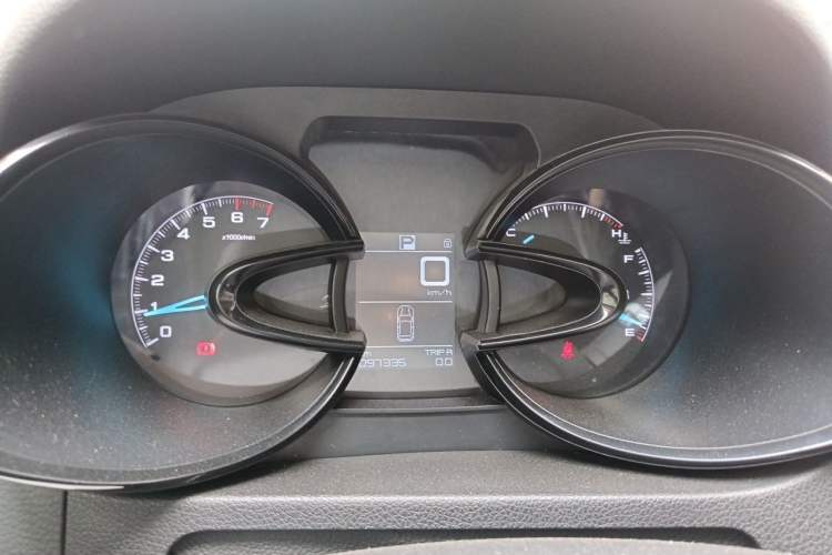 Used Dongfeng Aeolus AX7 2015 2.0L Automatic Zhiyi Trim Instrument Cluster