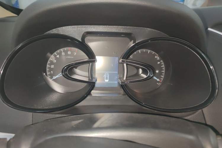 Used Dongfeng Aeolus AX7 2015 2.0L Automatic Zhiyi Trim Instrument Cluster