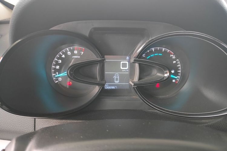 Used Dongfeng Aeolus AX7 2015 2.0L Manual Zhiyi Trim Instrument Cluster