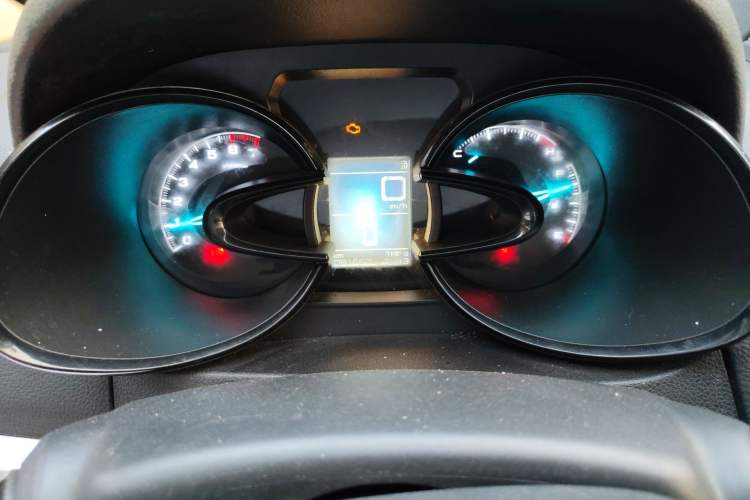 Used Dongfeng Aeolus AX7 2015 2.0L Manual Zhiyi Trim Instrument Cluster