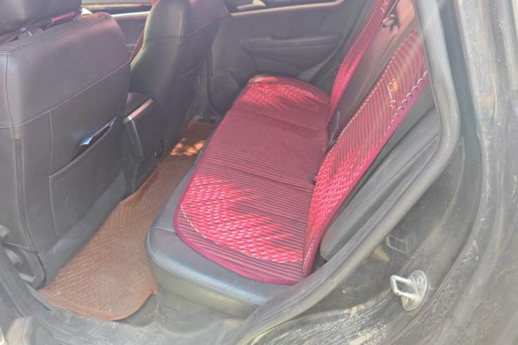 Used Dongfeng Aeolus AX7 2015 2.0L Manual Zhiyi Trim Left Rear Seat