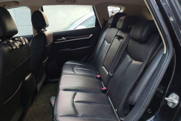 Used Dongfeng Aeolus AX7 2015 2.0L Manual Zhiyi Trim Left Rear Seat