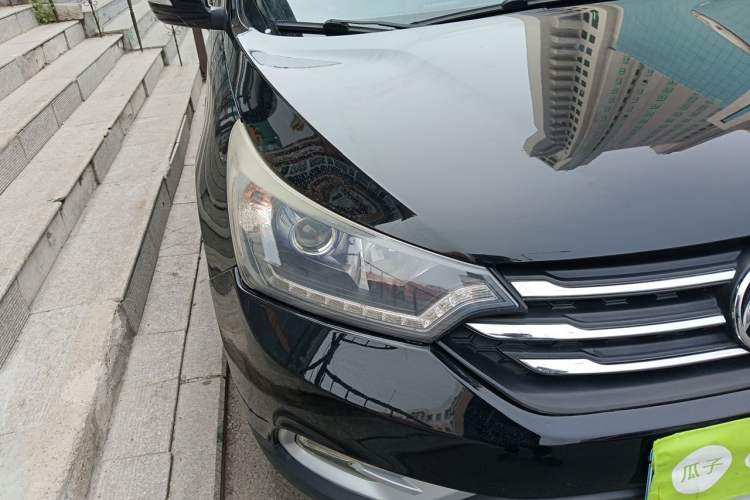 Used Dongfeng Aeolus AX7 2015 2.0L Automatic Zhiyi Trim Right Front Headlight