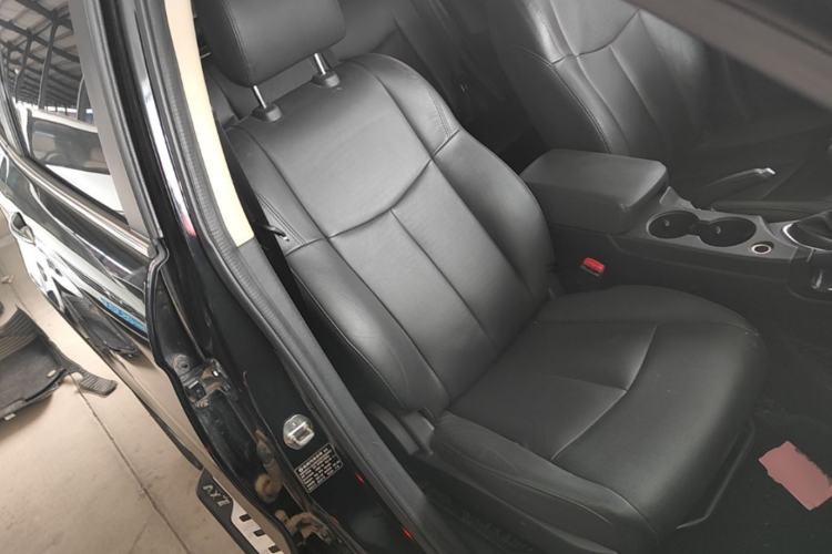 Used Dongfeng Aeolus AX7 2015 2.0L Manual Zhiyi Trim Right Front Seat