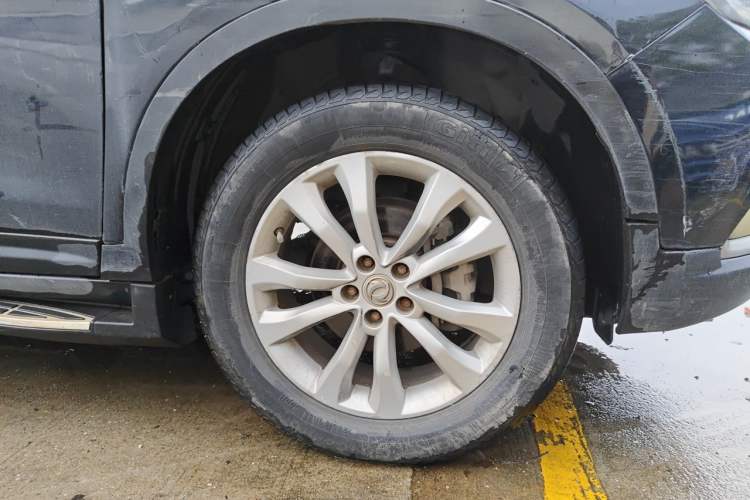 Used Dongfeng Aeolus AX7 2015 2.3L Automatic ZhiZun Version Right Front Wheel Hub