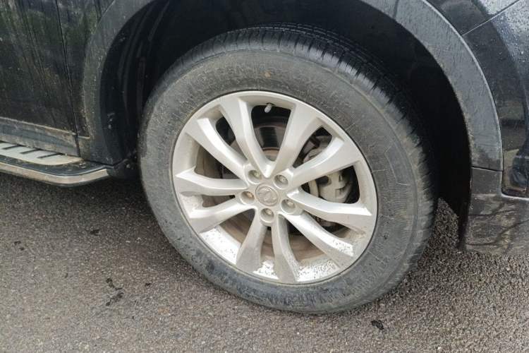Used Dongfeng Aeolus AX7 2015 2.0L Manual Zhiyi Trim Right Front Wheel Hub