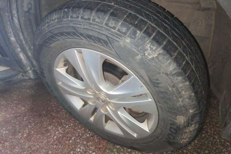 Used Dongfeng Aeolus AX7 2015 2.0L Manual Zhiyue Model Right Front Wheel Hub