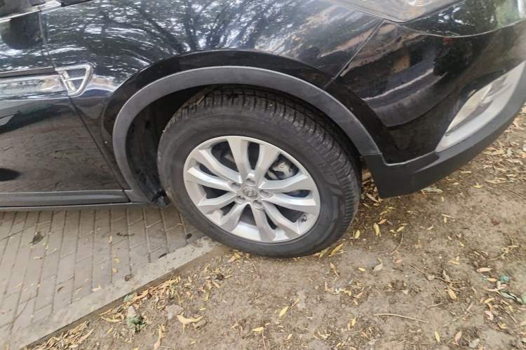 Used Dongfeng Aeolus AX7 2015 2.3L Automatic ZhiZun Version Right Front Wheel Hub